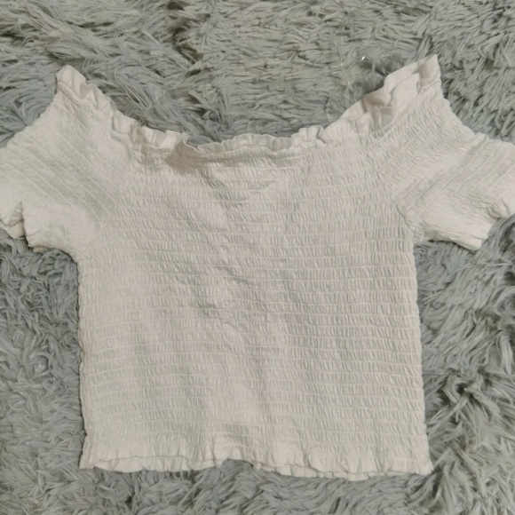 MISC TOPS | [NwoT]Stretchy Off-Shoulder Croptop! - Picture 3 of 8